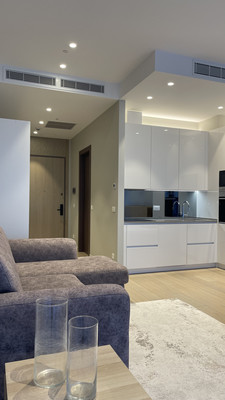 Продам однокомнатную (1-комн.) квартиру, 1-й Красногвардейский проезд, 22, Москва г