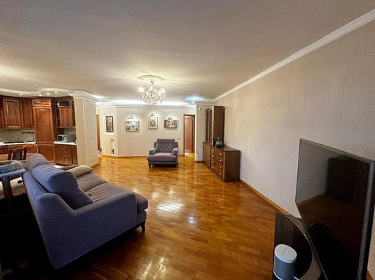 Продам трехкомнатную (3-комн.) квартиру, Береговая ул, 42, Чехов г