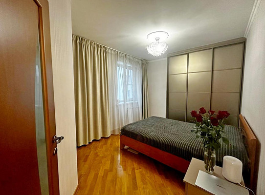 Продам трехкомнатную (3-комн.) квартиру, Береговая ул, 42, Чехов г