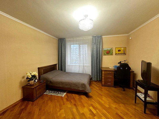 Продам трехкомнатную (3-комн.) квартиру, Береговая ул, 42, Чехов г