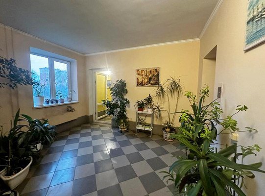 Продам трехкомнатную (3-комн.) квартиру, Береговая ул, 42, Чехов г