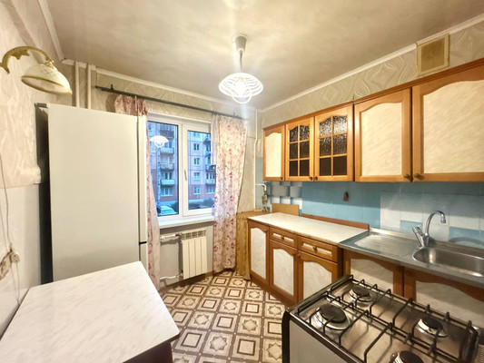 Продам двухкомнатную (2-комн.) квартиру, Тихорецкий пр-кт, 9Ак8, Санкт-Петербург г