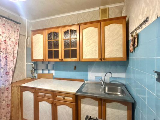 Продам двухкомнатную (2-комн.) квартиру, Тихорецкий пр-кт, 9Ак8, Санкт-Петербург г