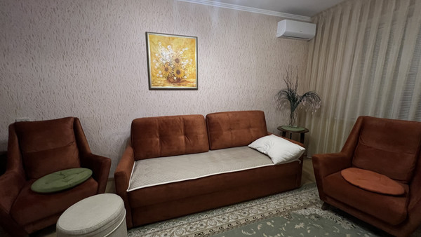 Продам двухкомнатную (2-комн.) квартиру, Кулиева пр-кт, 6, Нальчик г