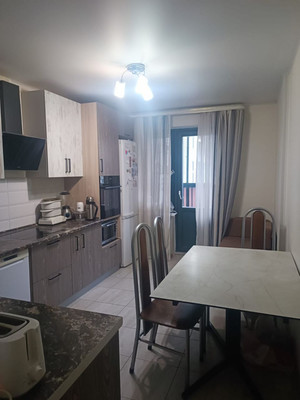 Продам трехкомнатную (3-комн.) квартиру, Долгопрудная аллея, 14к1, Москва г