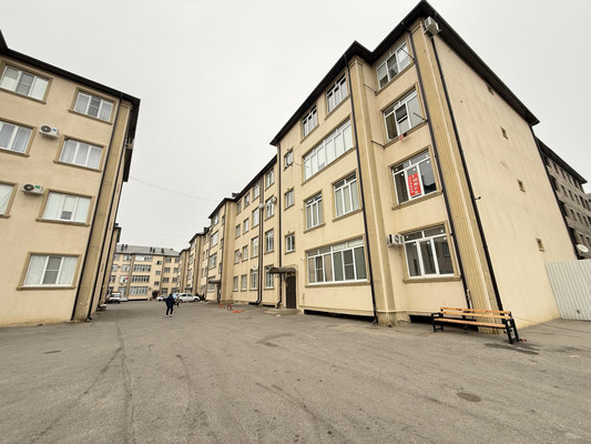 Продам трехкомнатную (3-комн.) квартиру, 2-я Надречная ул, 128к8, Нальчик г