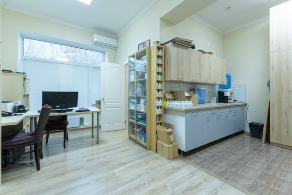 Продам коммерческое помещение 144,2 м2, Карбышева ул, 7, Казань г