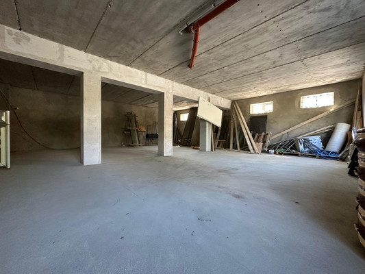 Продам коммерческое помещение 130 м2, Биттирова ул, 156ка, Белая Речка с