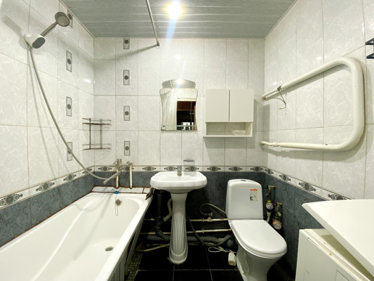 Продам однокомнатную (1-комн.) квартиру, Ладожская ул, 63, Пенза г