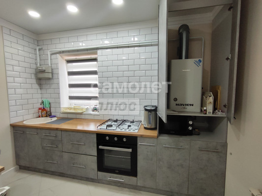 Продам трехкомнатную (3-комн.) квартиру, Красная ул, 168, Полтавская ст-ца