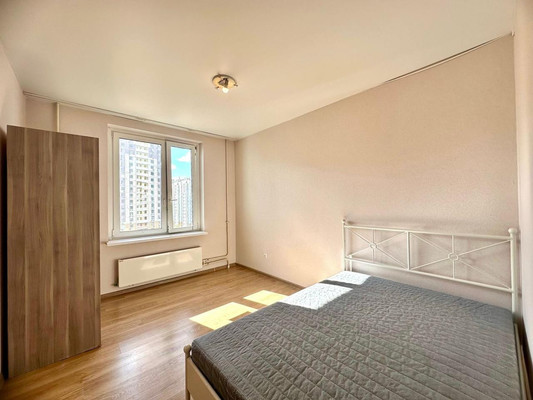 Продам двухкомнатную (2-комн.) квартиру, Жданова ул, 15, Ростов-на-Дону г