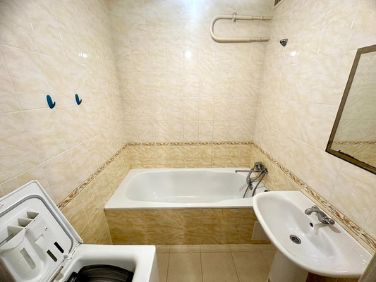 Продам двухкомнатную (2-комн.) квартиру, Жданова ул, 15, Ростов-на-Дону г