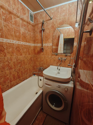 Продам двухкомнатную (2-комн.) квартиру, Быковского ул, 3/1, Ростов-на-Дону г