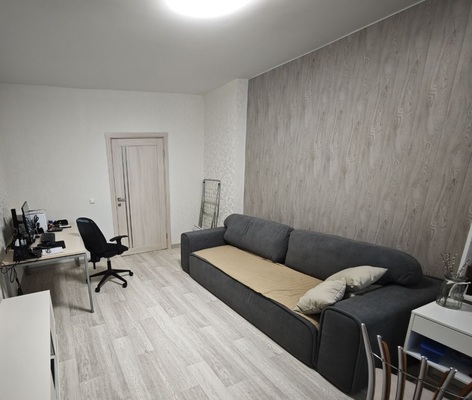 Сдам двухкомнатную (2-комн.) квартиру, Газовиков ул, 69, Тюмень г