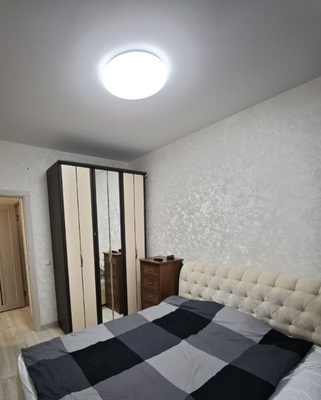 Сдам двухкомнатную (2-комн.) квартиру, Газовиков ул, 69, Тюмень г