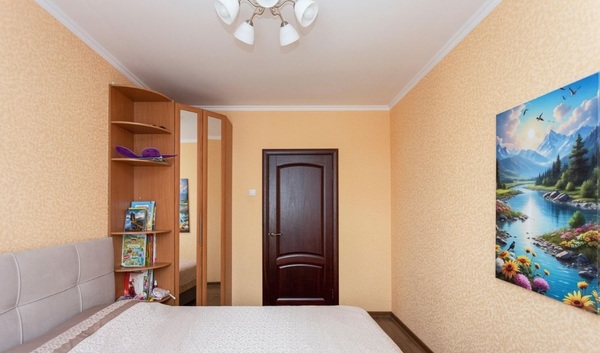 Сдам двухкомнатную (2-комн.) квартиру, 10 мкр, 74, Тобольск г