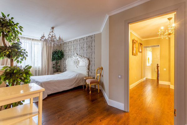 Продам дом, 4-й Советский пр-кт, 6, Отрадное г, 0 км от города