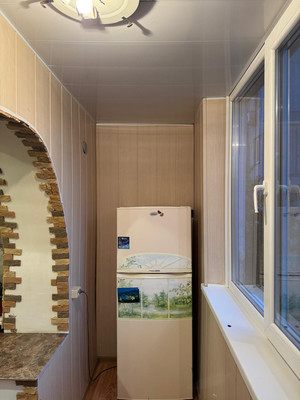 Продам трехкомнатную (3-комн.) квартиру, Малоземельская ул, 21, Новороссийск г