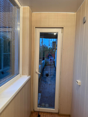 Продам трехкомнатную (3-комн.) квартиру, Малоземельская ул, 21, Новороссийск г