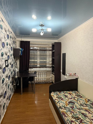 Продам трехкомнатную (3-комн.) квартиру, Малоземельская ул, 21, Новороссийск г