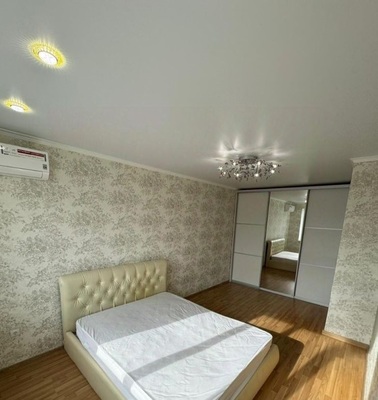 Сдам однокомнатную (1-комн.) квартиру, Газовиков ул, 35, Тюмень г