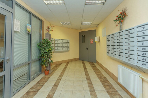 Продам двухкомнатную (2-комн.) квартиру, Ленинградская (Новый Оккервиль мкр) ул, 9/8, Кудрово г