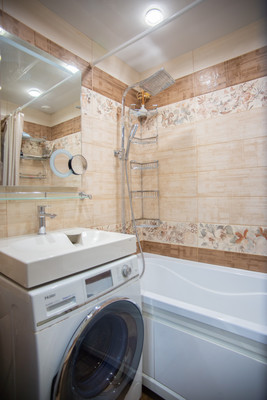 Продам трехкомнатную (3-комн.) квартиру, Связи проезд, 16, Мурманск г