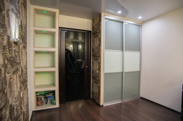 Продам трехкомнатную (3-комн.) квартиру, Связи проезд, 16, Мурманск г