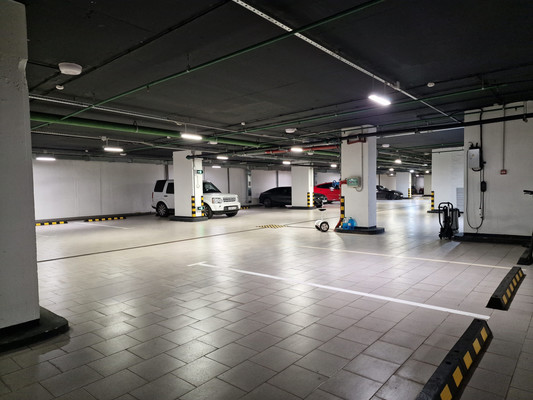 Продам машиноместо 13,8 м2, Новоалексеевская ул, 22к2, Москва г