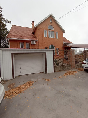 Продам дом, Сиреневый б-р, 3, Волгодонск г, 0 км от города