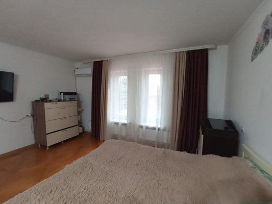 Продам дом, Сиреневый б-р, 3, Волгодонск г, 0 км от города