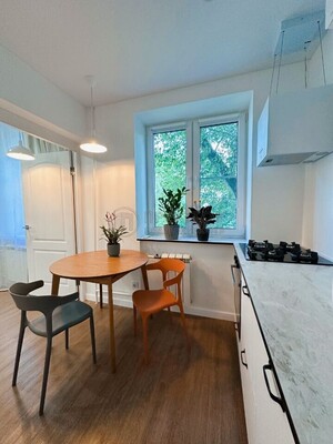 Продам двухкомнатную (2-комн.) квартиру, Мукомольный проезд, 7к2, Москва г