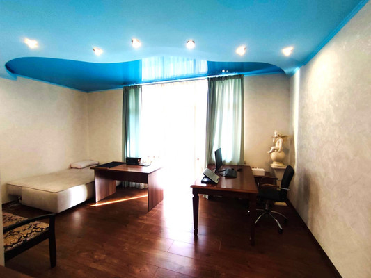 Продам многокомнатную квартиру, Виноградная ул, 53/15, Беранда с