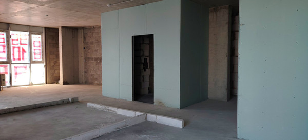 Продам трехкомнатную (3-комн.) квартиру, Пархоменко ул, 53к1, Новороссийск г