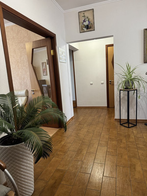 Продам трехкомнатную (3-комн.) квартиру, Имени Адмирала Серебрякова наб, 61А, Новороссийск г