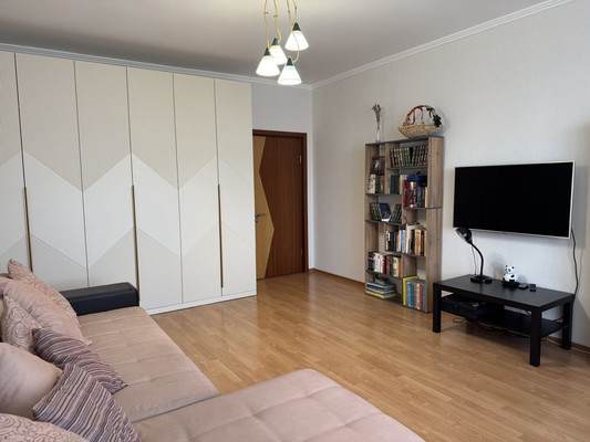 Продам трехкомнатную (3-комн.) квартиру, Имени Адмирала Серебрякова наб, 61А, Новороссийск г