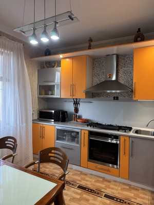 Продам трехкомнатную (3-комн.) квартиру, Имени Адмирала Серебрякова наб, 61А, Новороссийск г