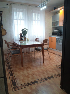 Продам трехкомнатную (3-комн.) квартиру, Имени Адмирала Серебрякова наб, 61А, Новороссийск г