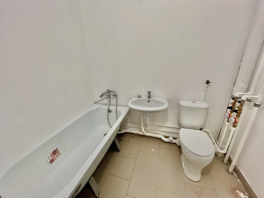 Продам двухкомнатную (2-комн.) квартиру, Сокольская ул, 10б, Пермь г