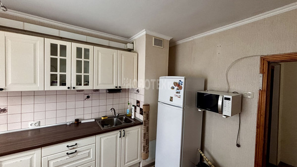 Сдам трехкомнатную (3-комн.) квартиру, Вишневая ул, 3, Крымск г