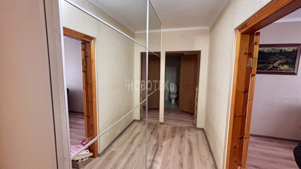 Сдам трехкомнатную (3-комн.) квартиру, Вишневая ул, 3, Крымск г