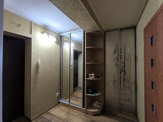 Продам однокомнатную (1-комн.) квартиру, И.Г.Лексина ул, 44, Симферополь г