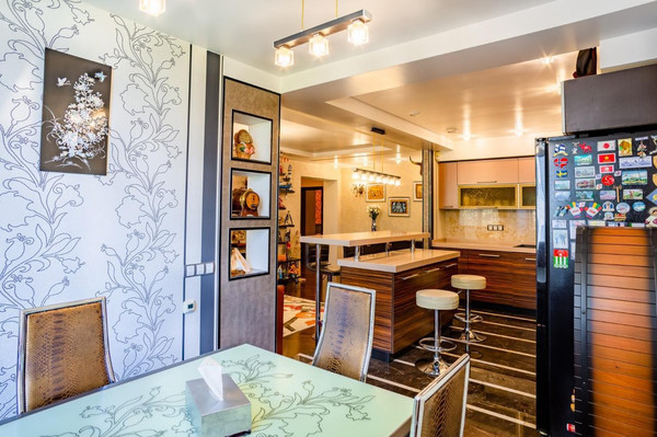 Продам трехкомнатную (3-комн.) квартиру, Курортный (Хостинский р-н) пр-кт, 94, Сочи г