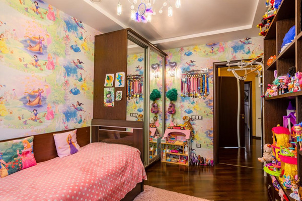 Продам трехкомнатную (3-комн.) квартиру, Курортный (Хостинский р-н) пр-кт, 94, Сочи г