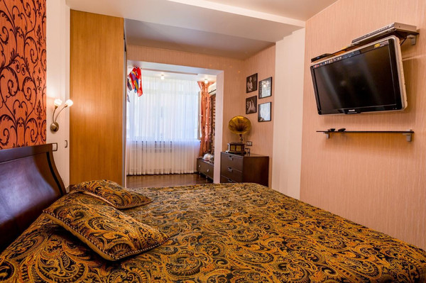 Продам трехкомнатную (3-комн.) квартиру, Курортный (Хостинский р-н) пр-кт, 94, Сочи г