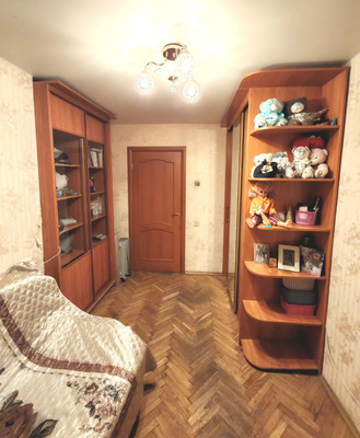 Продам двухкомнатную (2-комн.) квартиру, Школьная ул, 72А, Санкт-Петербург г