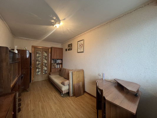 Продам трехкомнатную (3-комн.) квартиру, им. Матэ Залки ул, 21, Симферополь г