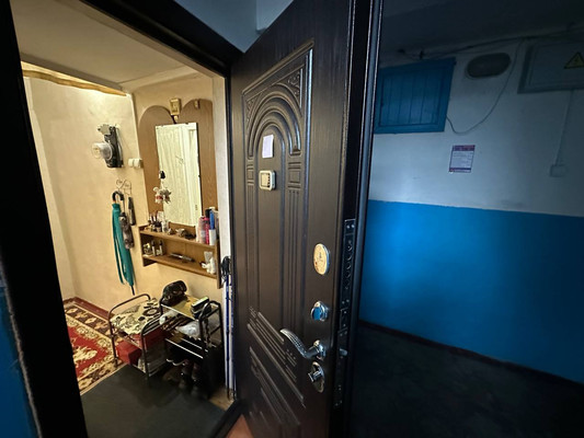 Продам однокомнатную (1-комн.) квартиру, Черноморская ул, 98, Кропоткин г