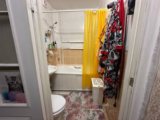 Продам однокомнатную (1-комн.) квартиру, Черноморская ул, 98, Кропоткин г