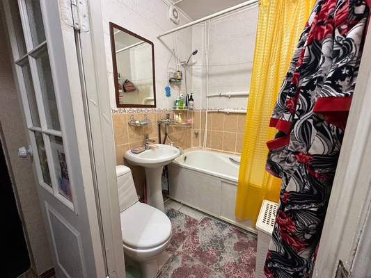 Продам однокомнатную (1-комн.) квартиру, Черноморская ул, 98, Кропоткин г